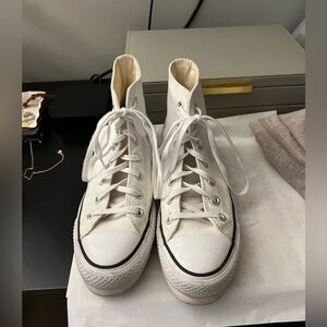 Platform converse